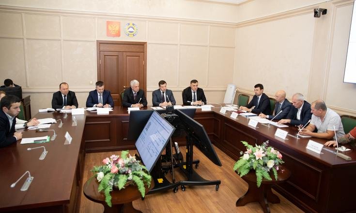 В Черкесске состоялось совещание по вопросам реализации инвестиционных проектов